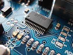 250px-arduino_ftdi_chip-1